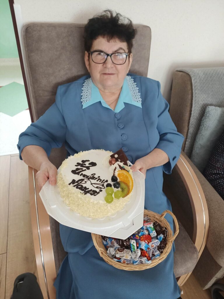 Zdrówka i uśmiechu dla Marysi.