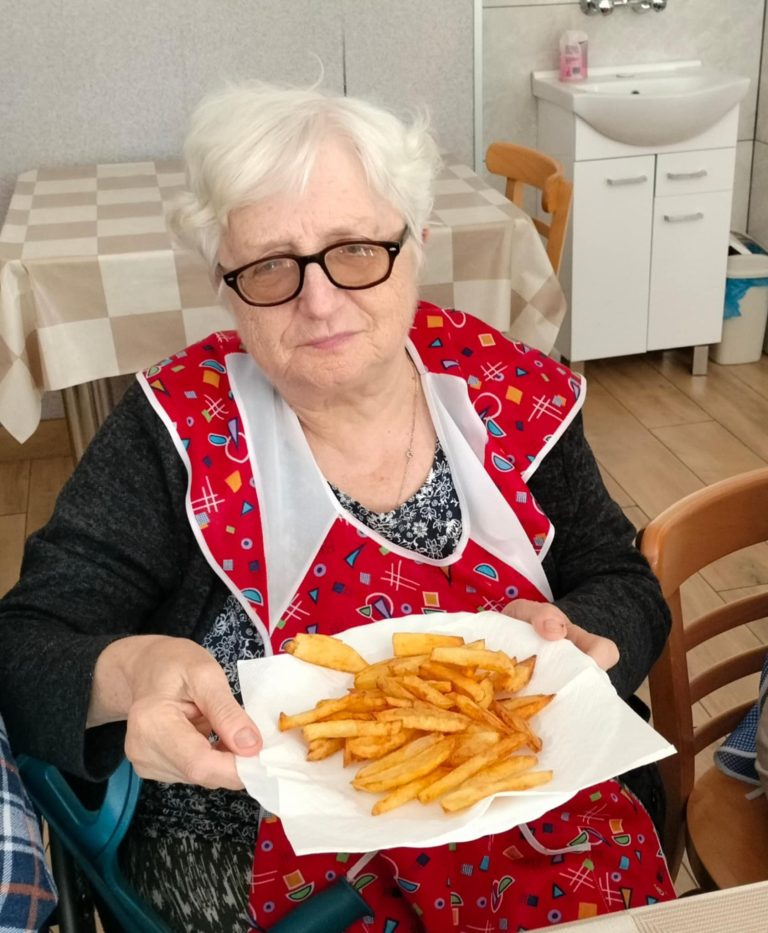 Olej i ziemniaki to dobre przysmaki.