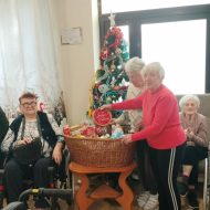 Więcej o: Miejskie Przedszkole w Działoszynie z prezentami dla Seniorów