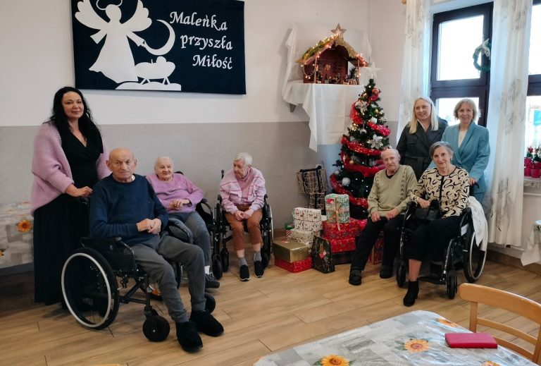 Dar serca od Polskiej Szkoły Języków Ojczystych im.Marii Konopnickiej w Londynie.