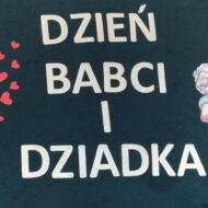 Więcej o: Dzień Babci i Dziadka