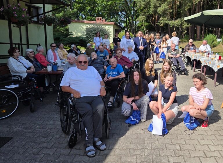 Nasi Przyjaciele ze Szkoły Podstawowej w Trębaczewie
